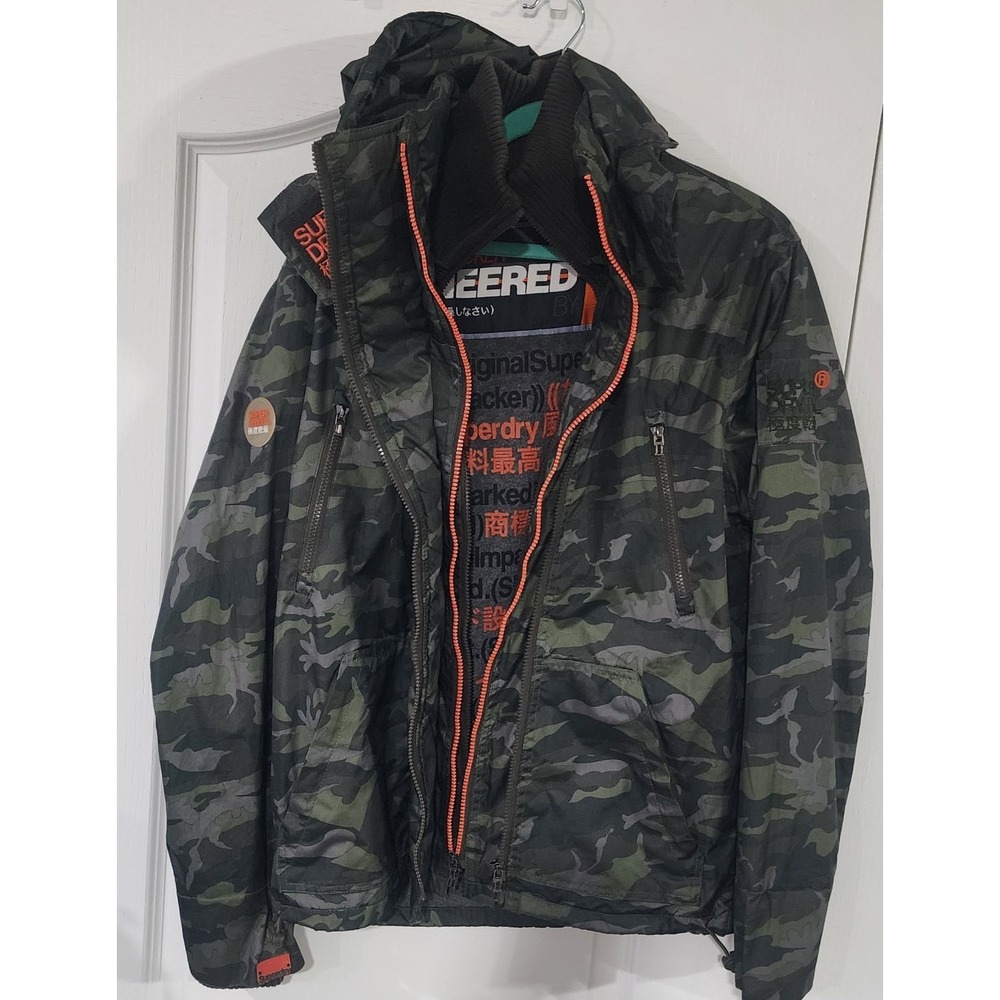 Superdry Men's Hooded Arctic SD-Wind Attacker Camo Jacket Size Medium